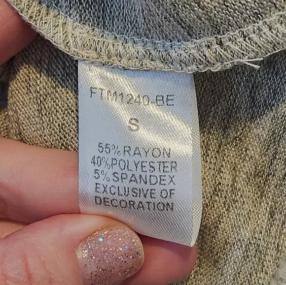 THML Women's Heather Gray Soft Top with Embroidered Arms, Small - Picture 14 of 14